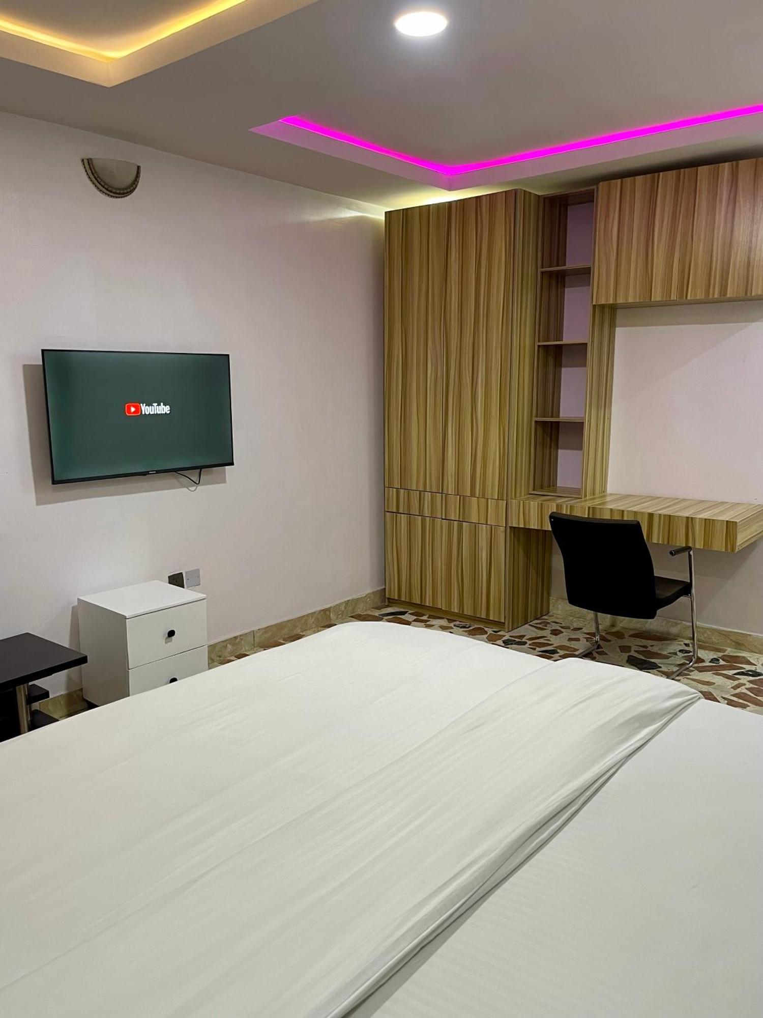 לגוס Weena Hotel & Resort מראה חיצוני תמונה