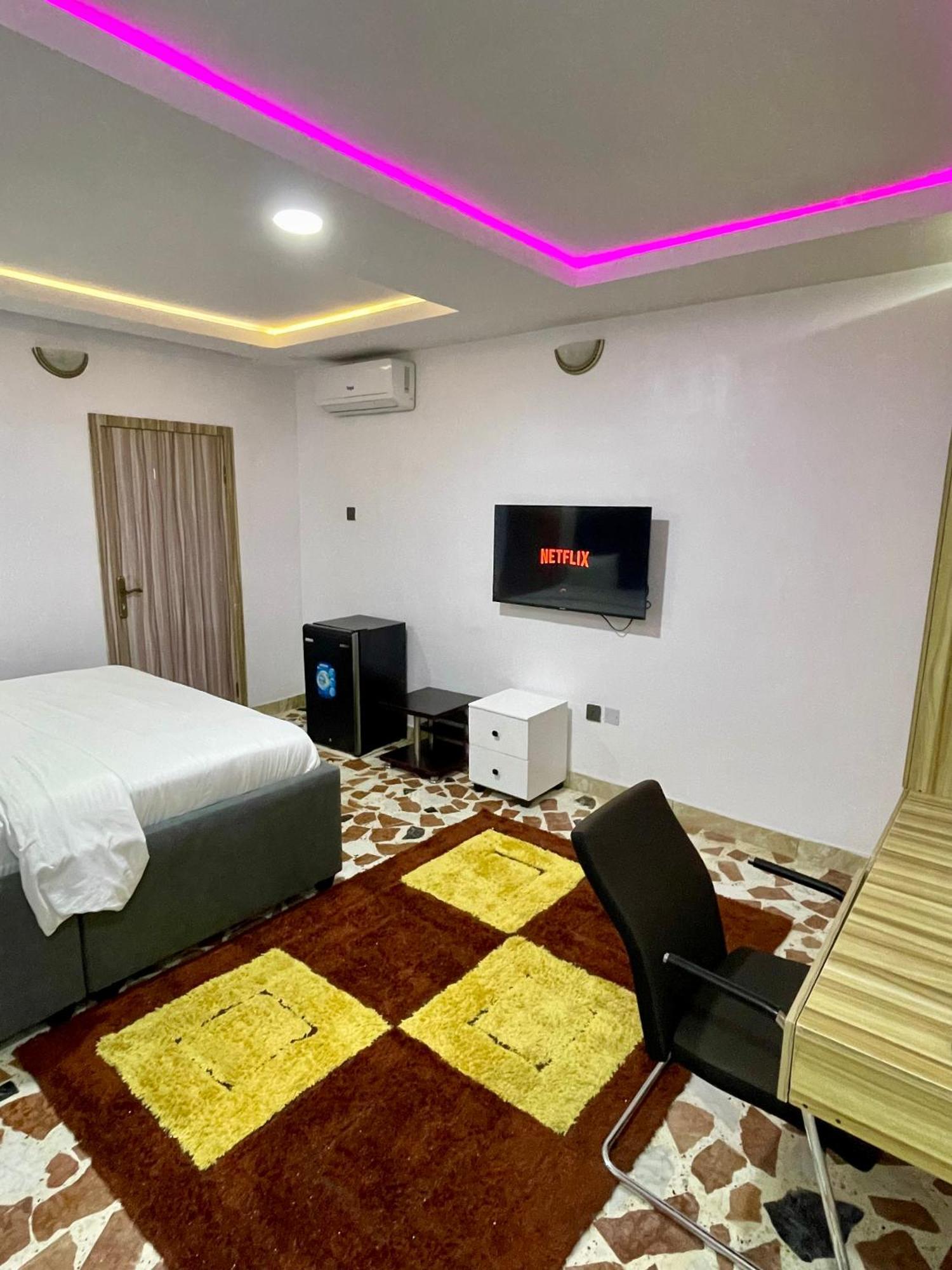 לגוס Weena Hotel & Resort מראה חיצוני תמונה